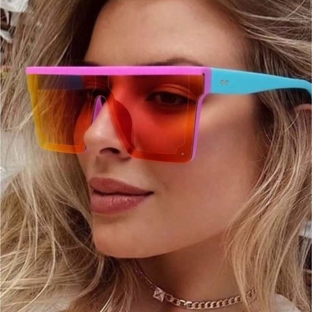 ✨NEW Trendy Pink and Blue Oversized statement Sunglasses